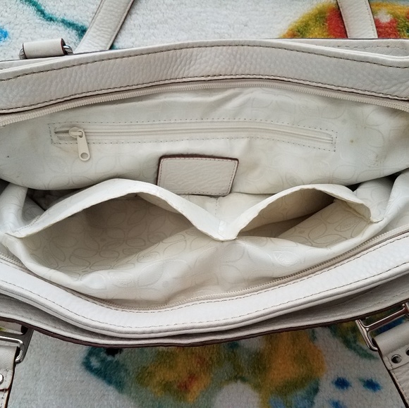 Fossil Pebbled Leather Bone White Bag - Picture 6 of 7